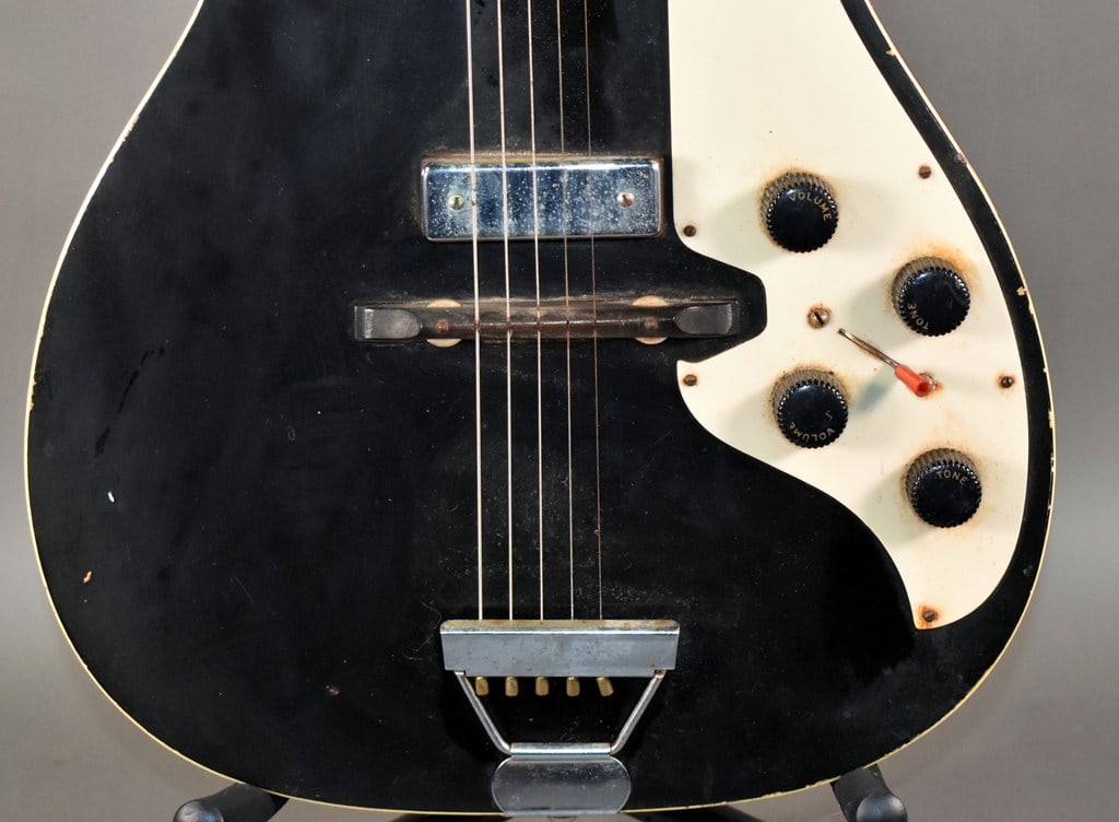 Vintage 1960s Harmony Silvertone Stratotone Model 1420 in Black Finish (Project/Parts/Wallhanger) - 3