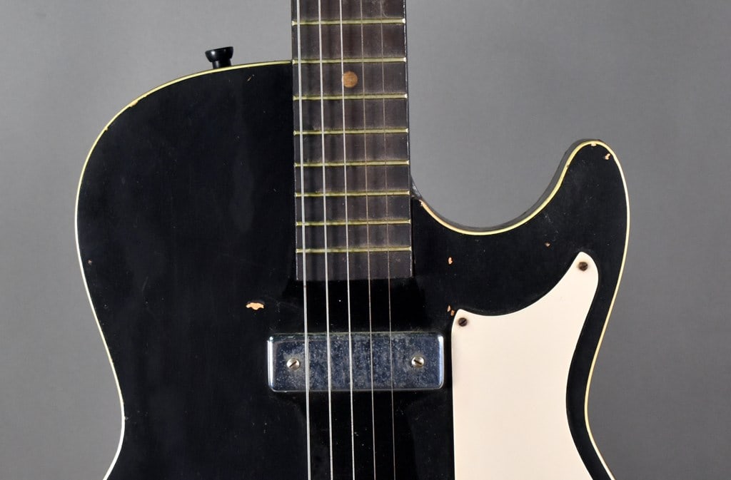 Vintage 1960s Harmony Silvertone Stratotone Model 1420 in Black Finish (Project/Parts/Wallhanger) - 4