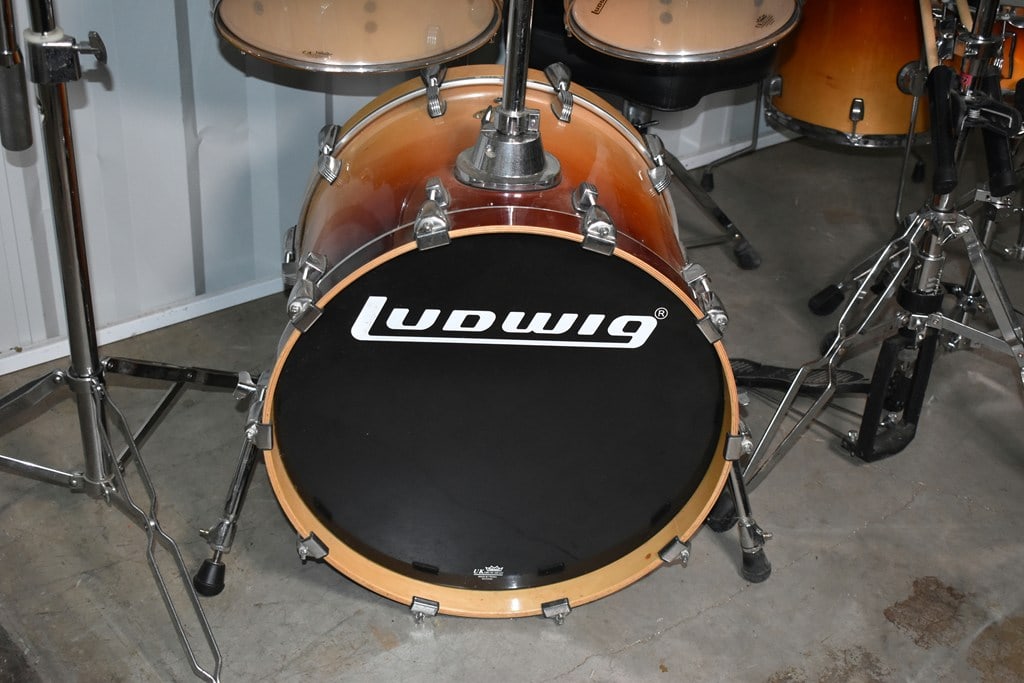 Ludwig Accent CS Custom 5-Pc. Drum Set, DW 9000 pedal, Sabian Cymbals, Pearl Drum Rack, Roadrunner - 3