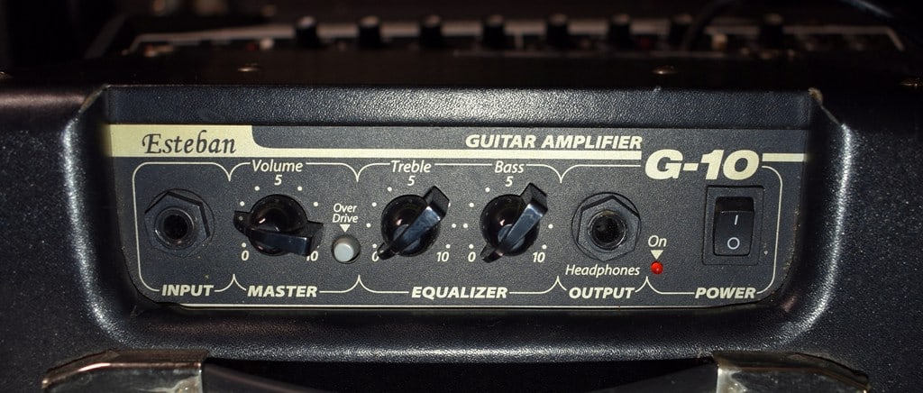 2006 Esteban G-10 Guitar Practice Amplifier - 3