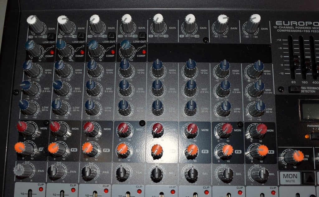 2018 Behringer Europower PMP500 12-Channel Powered Mixer w/ Klark Teknik Multi-FX Processor, 500 W - 4
