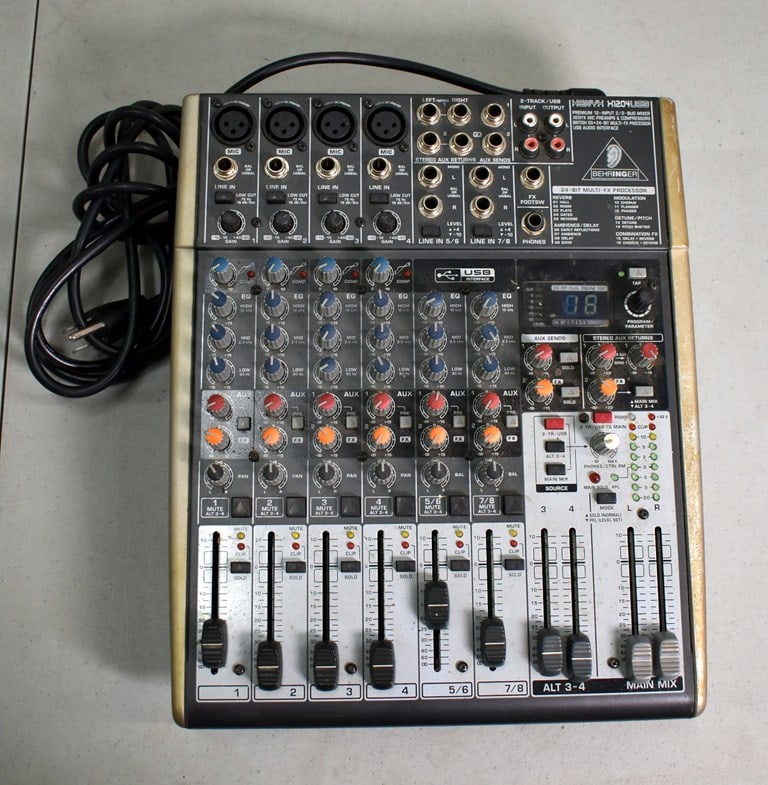 2010 Behringer Xenyx X1204USB 12-Input Mixer, 24-Bit Multi-Effects Processor: Appears to be in good condition, but has not been tested. Please read “Auction Details” / “Terms of Sale” for preview, payment, pickup, shipping and other instructions. Lot