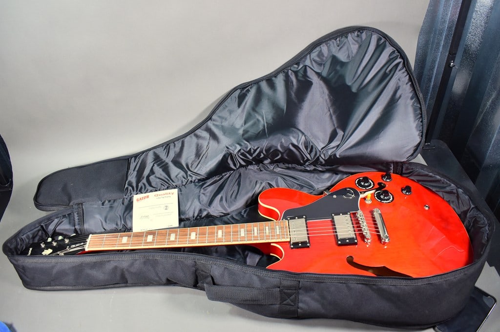 2019 Epiphone Limited Edition ES-335 PRO in Cherry Finish with Gator Gig Bag - 19