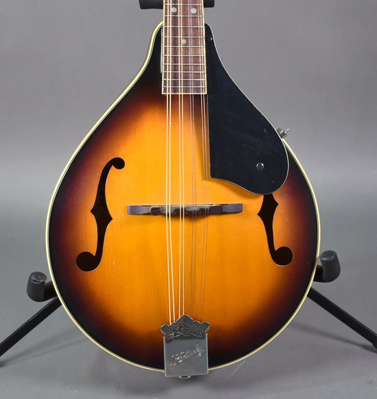 2001 Kentucky KM-140 Standard A-Style Mandolin in Sunburst Finish - 2