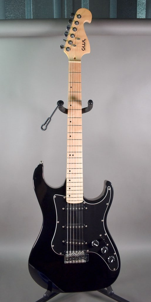 2000s George Washburn Limited (GWL) Stratocaster-Style Electric Guitar with Gig Bag (1 of 16)