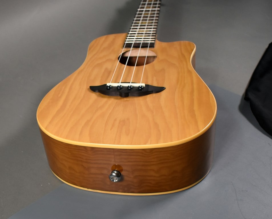 2016/17 Keith Urban Tenor Ukulele in Natural Finish with Padded Case and Accessory Kit - 13