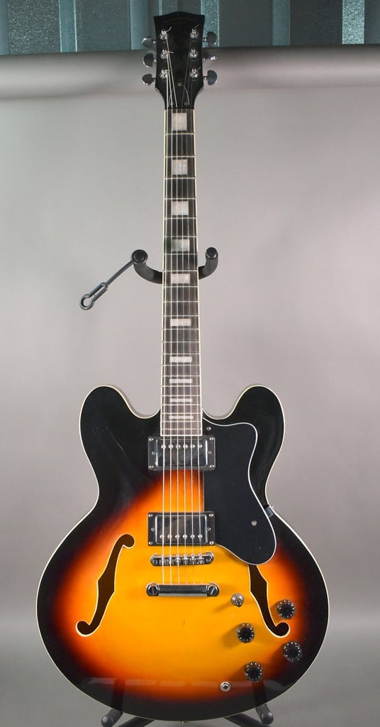 2020 Best Choice Products Semi-Hollow Body Electric Guitar, Vintage Sunburst Finish: Excellent condition. Please read “Auction Details” / “Terms of Sale” for preview, payment, pickup, shipping and other instructions. Lot includes the item(s) described in the ti
