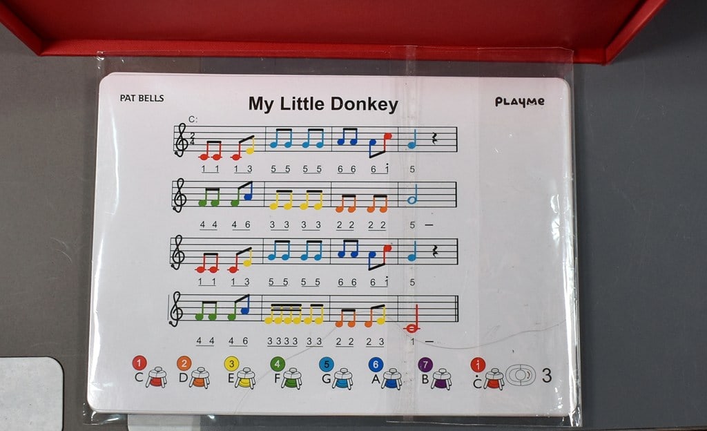 Modern Playme Pat Bells 8-Diatonic Color-Coded Bell Set with Music Cards and Box - 4