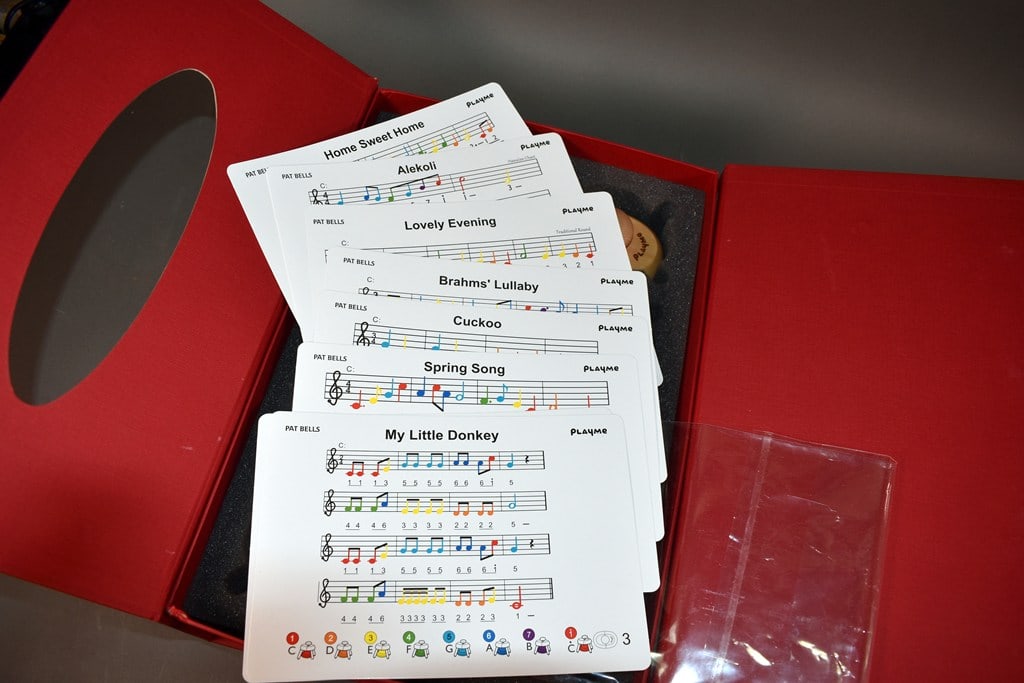 Modern Playme Pat Bells 8-Diatonic Color-Coded Bell Set with Music Cards and Box - 5
