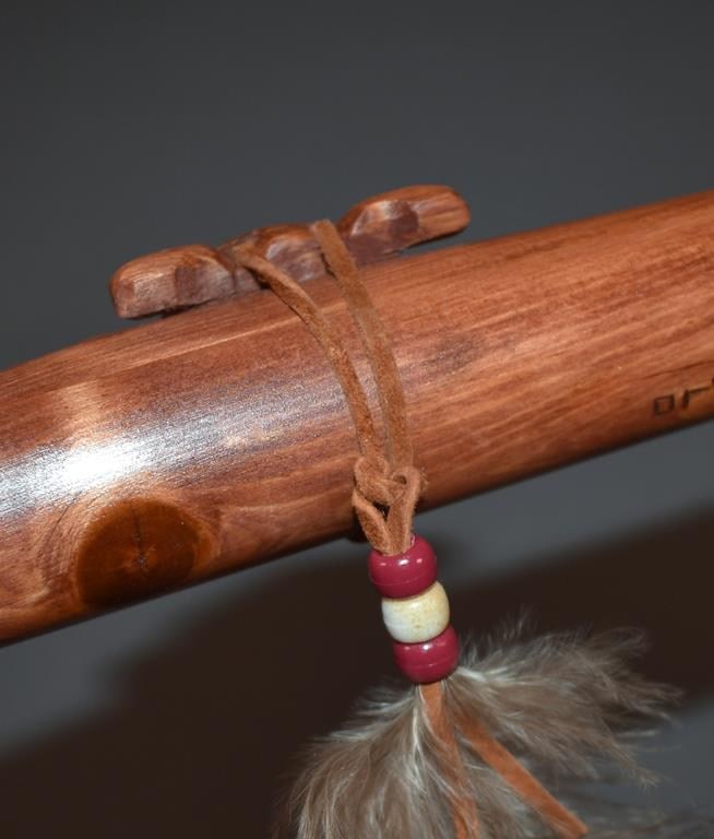 Native American Cedar Flute by Navajo Jonay Thompson with Cloth Pouch & Learning Guides - 10