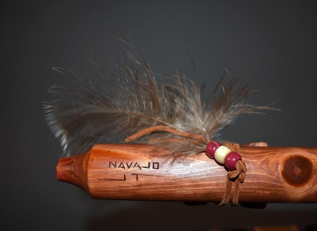 Native American Cedar Flute by Navajo Jonay Thompson with Cloth Pouch & Learning Guides - 9