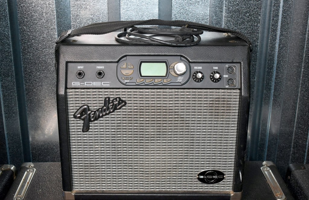 Fender G-DEC (Guitar Digital Entertainment Center) Modeling 15 Watt Practice Amplifier (1 of 3)