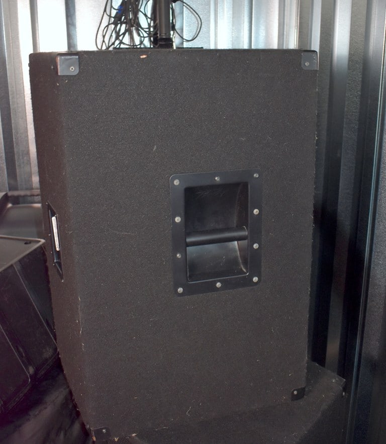 Pair of Peavey TLS 5X, 500W/8 Ohms Public Address/DJ/Stage Speakers with Tripod and Low Stands - 7