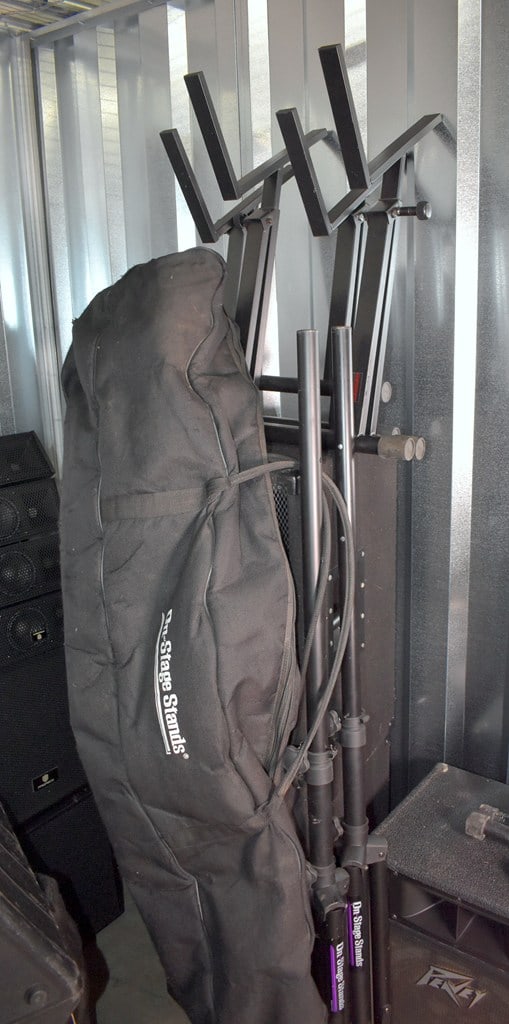Pair of Peavey TLS 5X, 500W/8 Ohms Public Address/DJ/Stage Speakers with Tripod and Low Stands - 8