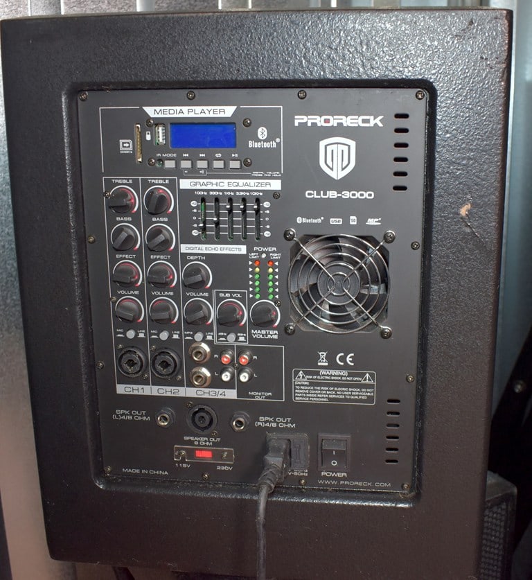 Proreck Club 3000, 2000/1000 W @ 8/4 Ohms Public Address/DJ/Stage Speakers - 10