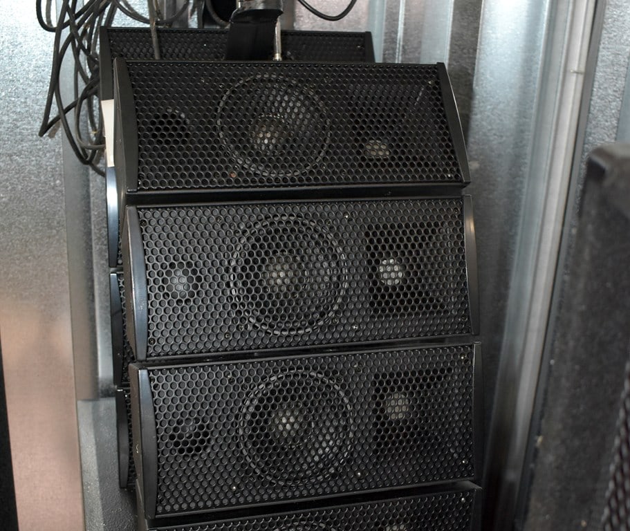 Proreck Club 3000, 2000/1000 W @ 8/4 Ohms Public Address/DJ/Stage Speakers - 4