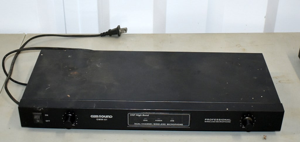 Lot of Gemini and Other Wireless Microphones; Nady, Fifine, Gemstone Vhf Systems - 14