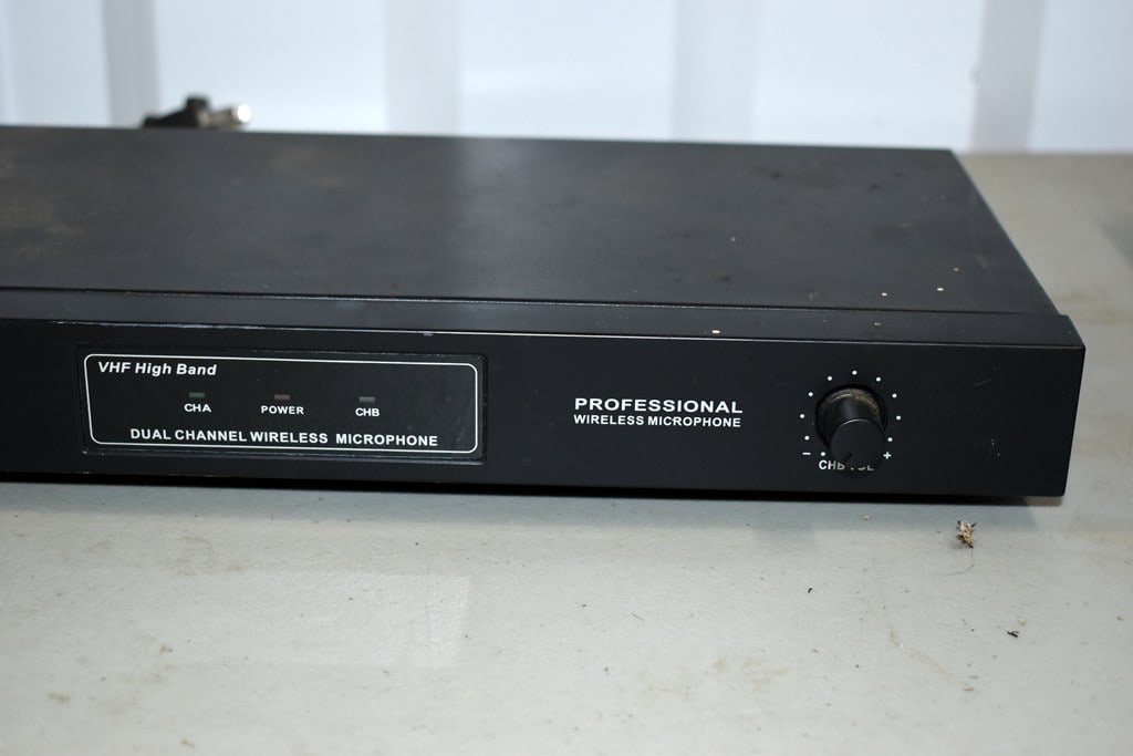 Lot of Gemini and Other Wireless Microphones; Nady, Fifine, Gemstone Vhf Systems - 16