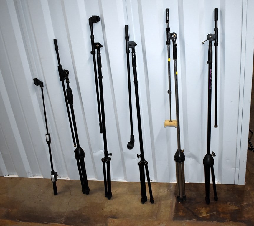 Lot of Microphone Adjustable Stands & Extension Wand: Good condition. Makers: K&M, Musician’s Gear, On-Stage Stands. Please read “Auction Details” / “Terms of Sale” for preview, payment, pickup, shipping and other