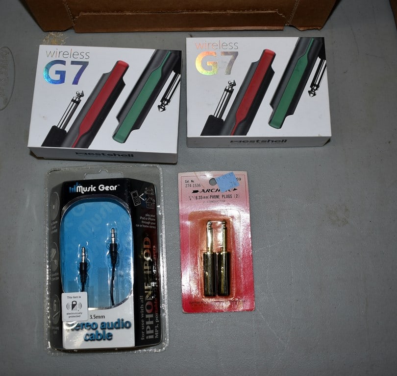 Large Lot of Guitar Gear, Paraphernalia and Parts - 12