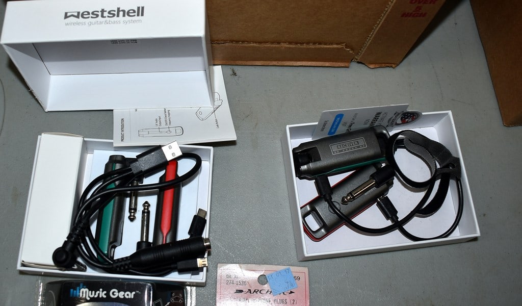 Large Lot of Guitar Gear, Paraphernalia and Parts - 13