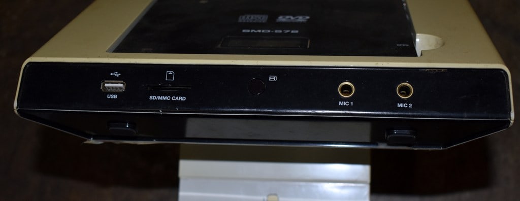 Lot of Vintage Stereo Playback and Recording Equipment - 8