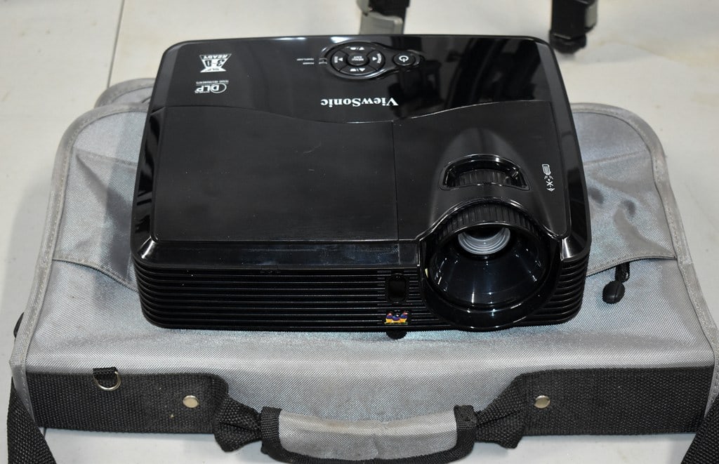 Lot of Used Canon EOS 10s Camera w/ 35-105 Zoom Lens, Tripods, 3 Image Projectors & More - 14