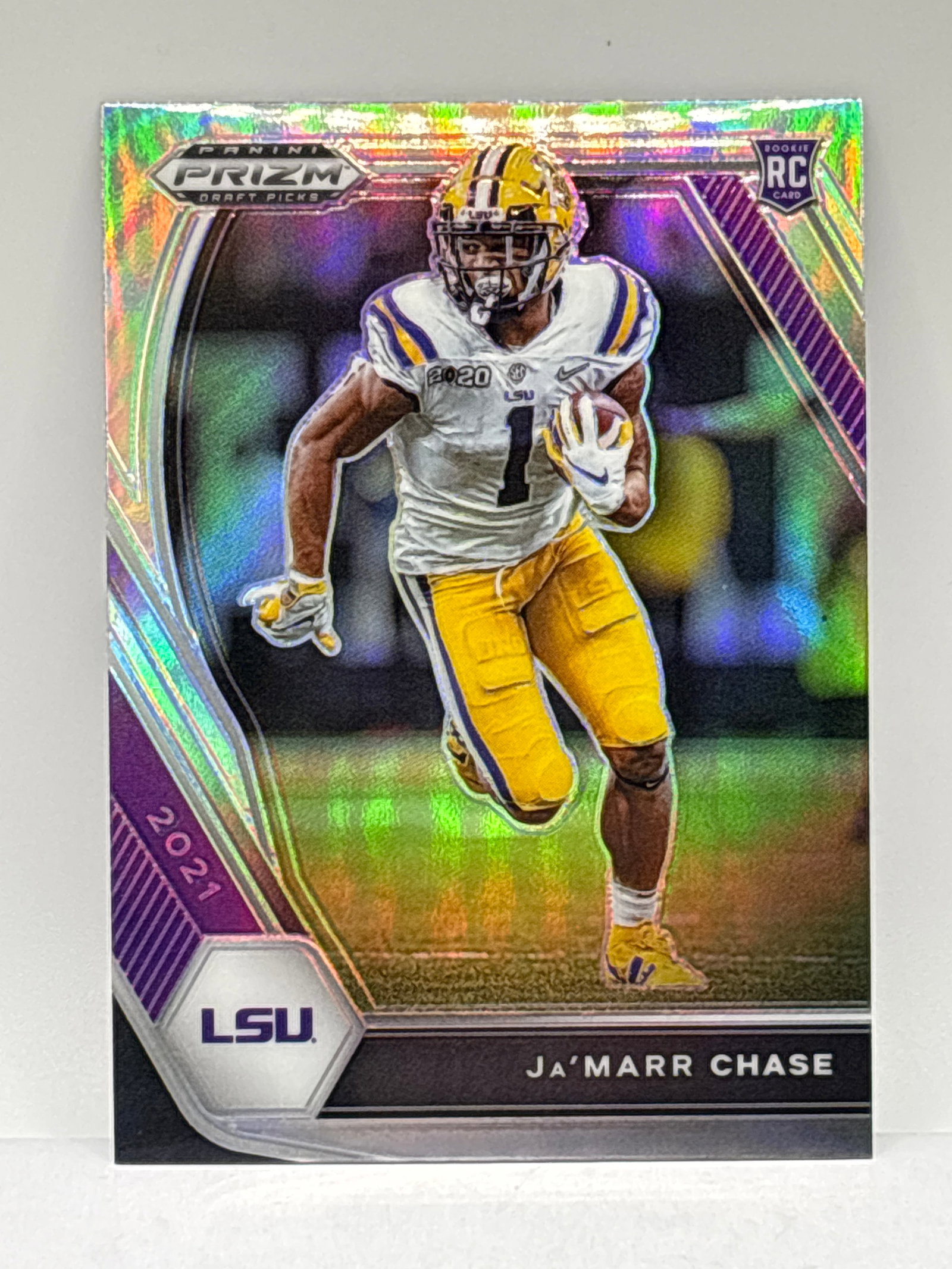 2021 PANINI PRIZM DRAFT PICKS JA’MARR CHASE SILVER PRIZM HOLO ROOKIE CARD (1 of 3)