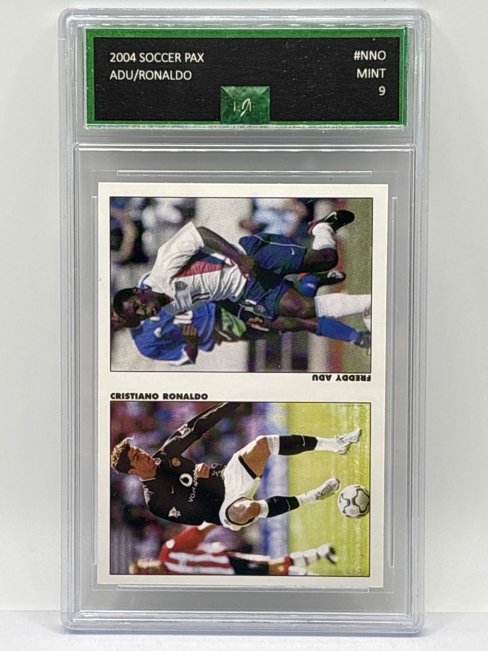 2004 SOCCER PAX #NNO CRISTIANO RONALDO ROOKIE CARD GRADED EJE MINT 9 (1 of 4)
