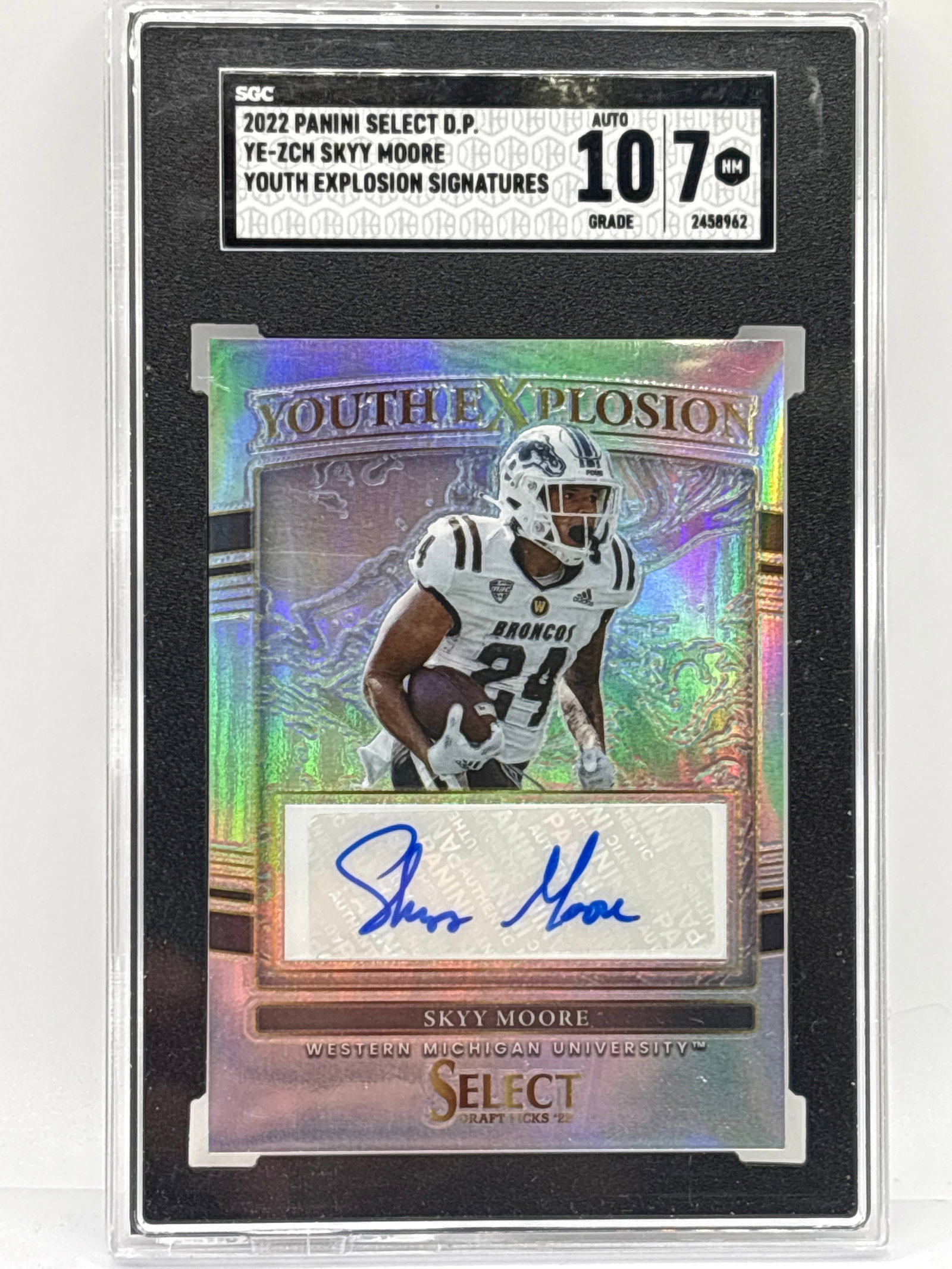 2022 PANINI SELECT DP SKYY MOORE YOUTH EXPLOSION SIGNATURES AUTOGRAPH GRADED NM 7 AUTO 10: 2022 PANINI SELECT DP SKYY MOORE YOUTH EXPLOSION SIGNATURES AUTOGRAPH GRADED NM 7 AUTO 10