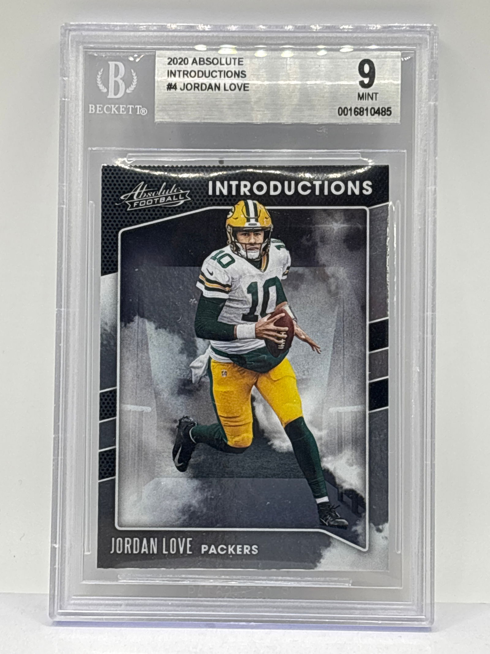 2020 PANINI ABSOLUTE INTRODUCTIONS JORDAN LOVE ROOKIE CARD GRADED BECKETT MINT 9 (1 of 3)