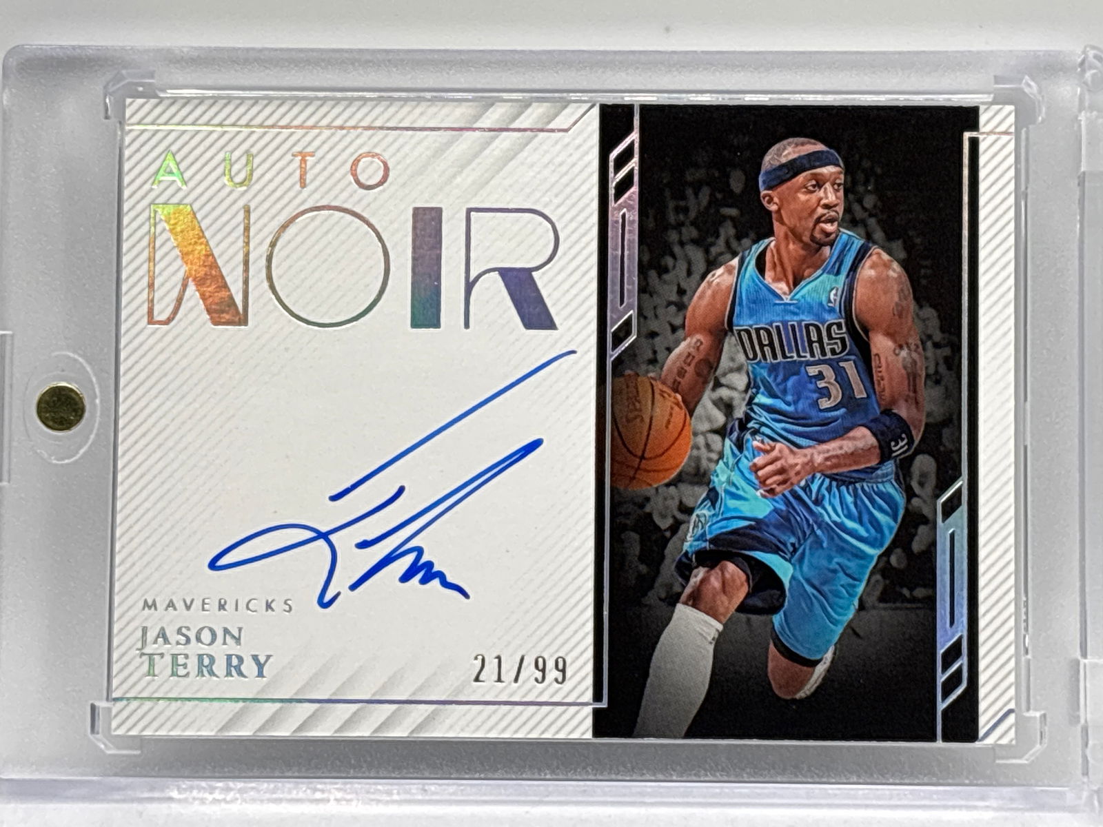 21/99!! 2022-23 PANINI AUTO NOIR JASON TERRY ON-CARD AUTO (1 of 3)