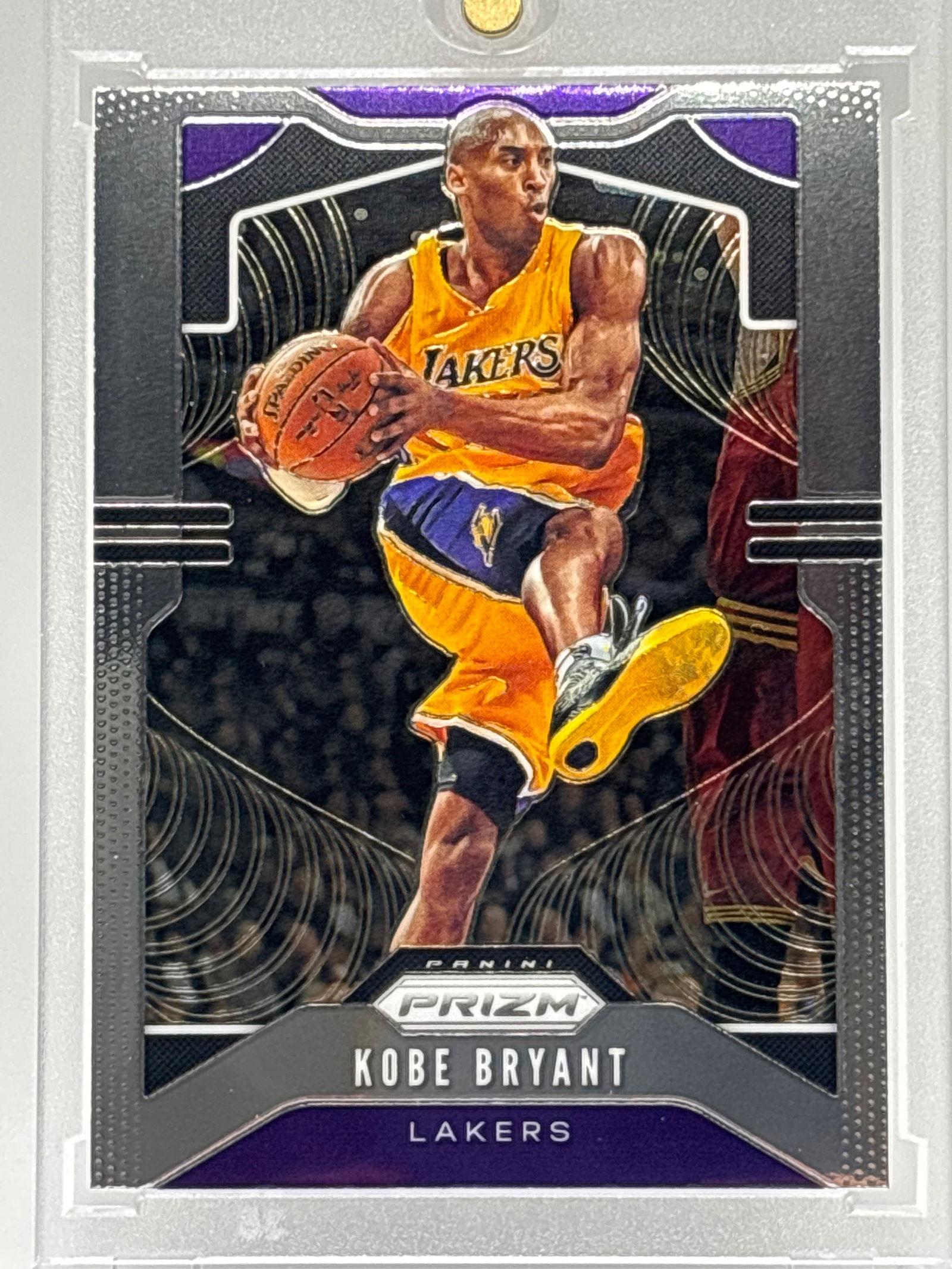 2019-20 PANINI PRIZM #8 KOBE BRYANT (1 of 2)