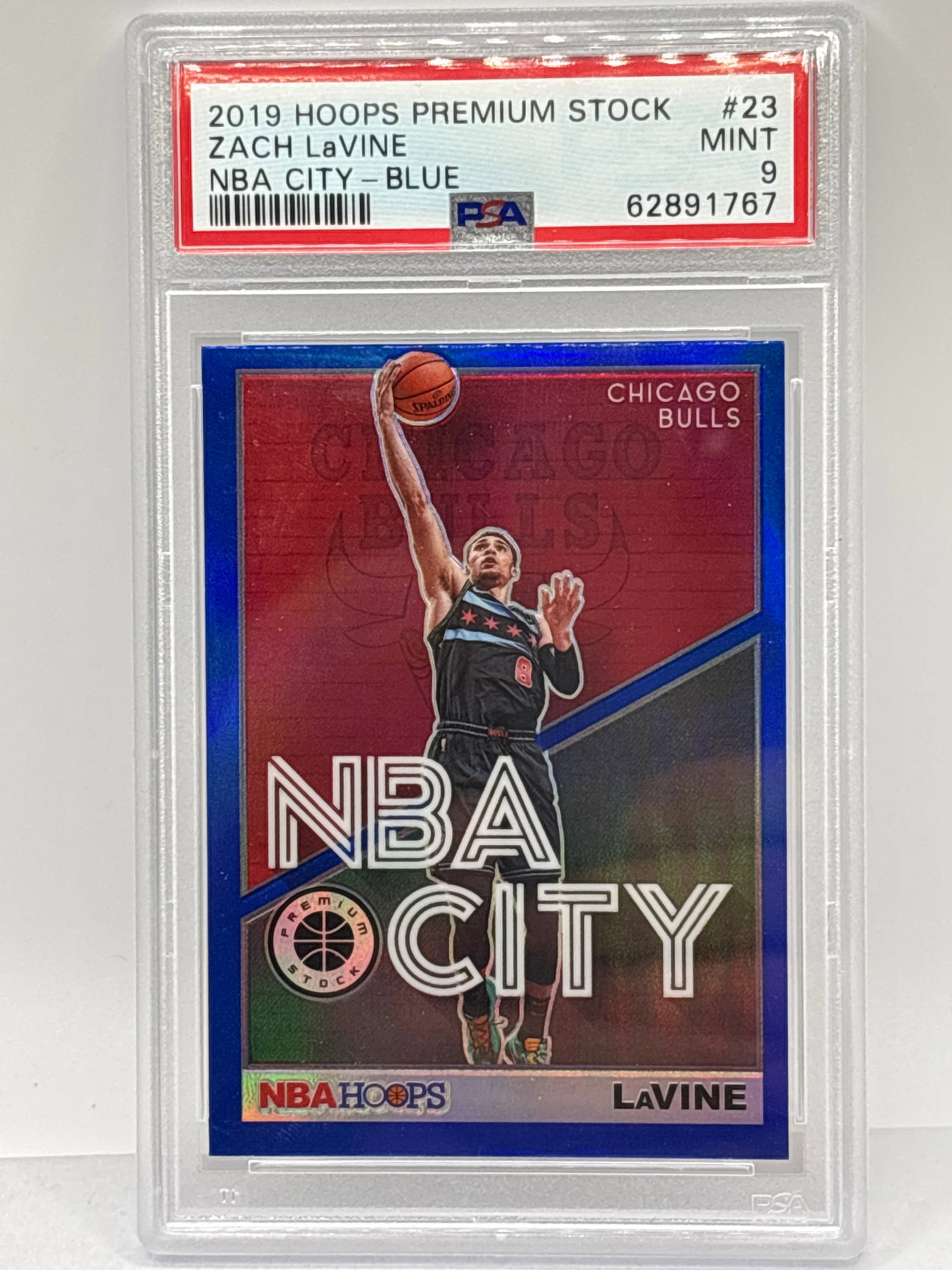 2019 PANINI NBA HOOPS PREMIUM STOCK ZACH LAVINE NBA CITY BLUE PRIZM HOLO PSA MINT 9 (1 of 3)