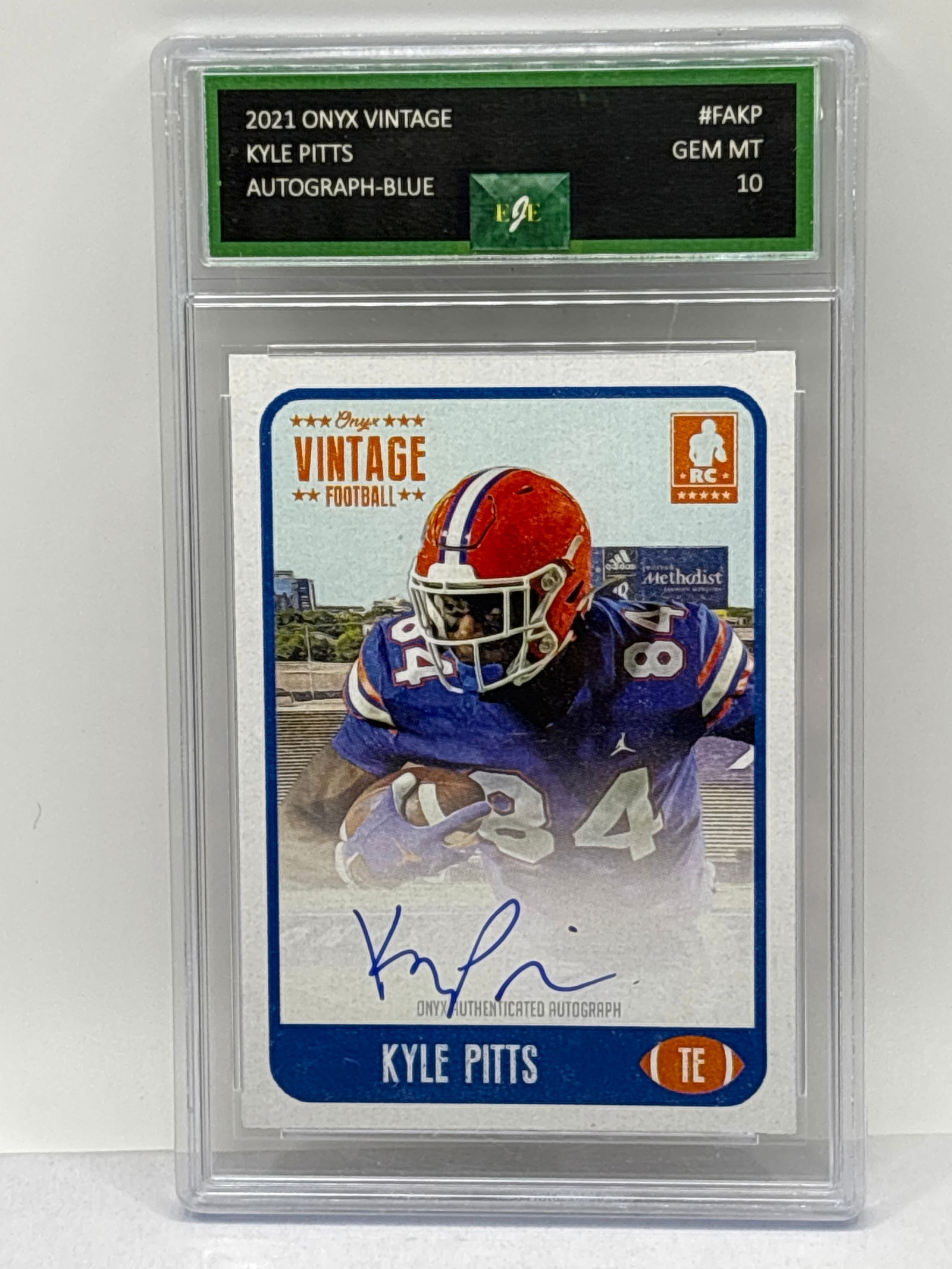 2021 ONYX VINTAGE KYLE PITTS AUTOGRAPHED BLUE ON-CARD RC GEM MINT 10 (1 of 3)