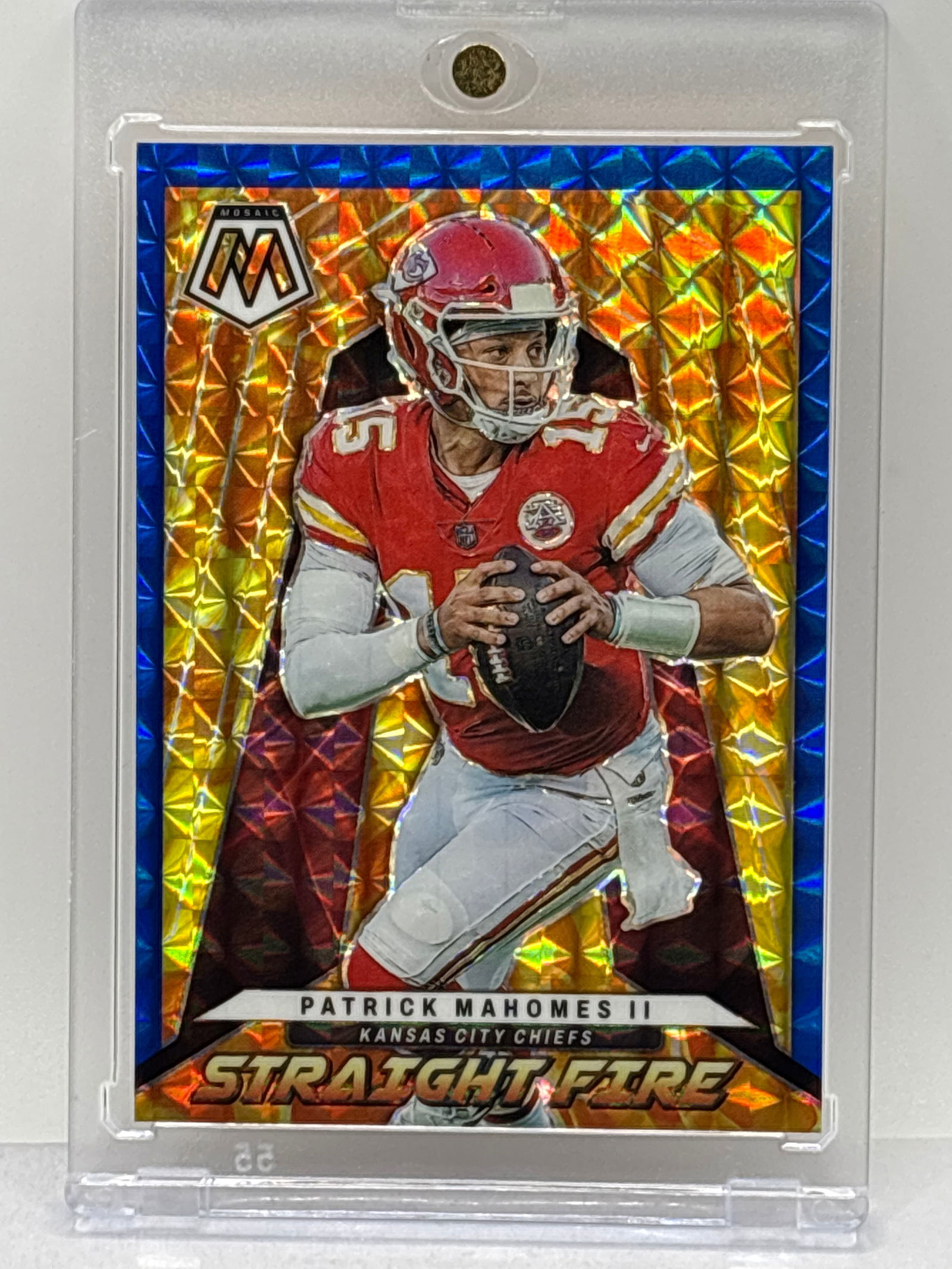 25/99!! 2022 PANINI MOSAIC PATRICK MAHOMES STRAIGHT FIRE BLUE PRIZM HOLO (1 of 6)