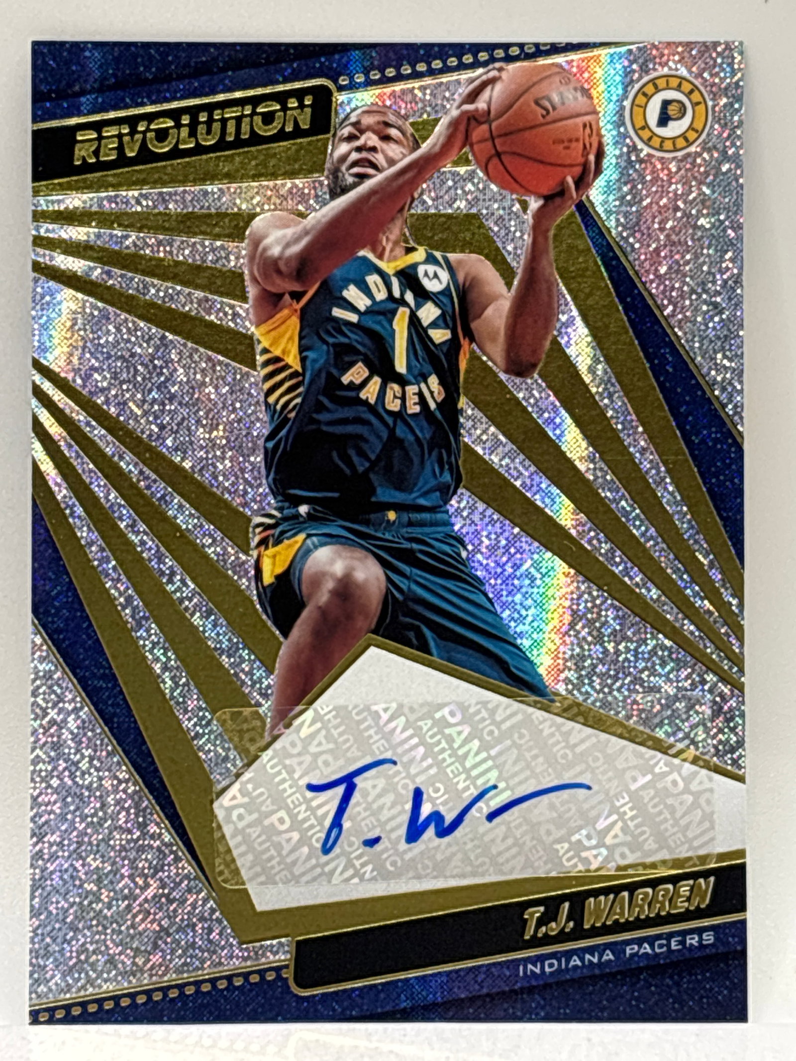 2021-22 PANINI REVOLUTION TJ WARREN AUTOGRAPHED SP: 2021-22 PANINI REVOLUTION TJ WARREN AUTOGRAPHED SP