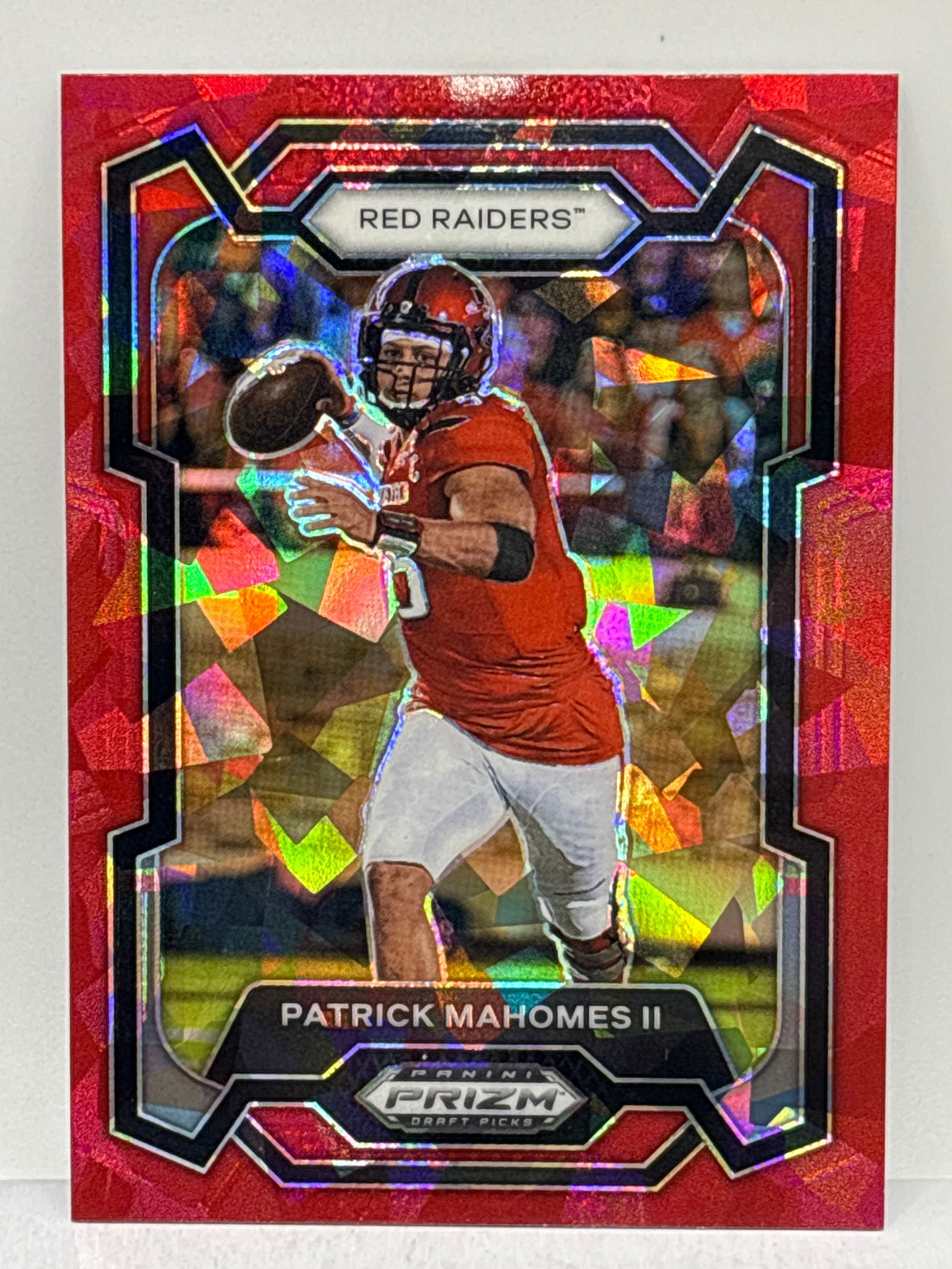 2024 PANINI PRIZM DRAFT PICKS PATRICK MAHOMES RED CRACKED ICE PRIZM HOLO (1 of 3)