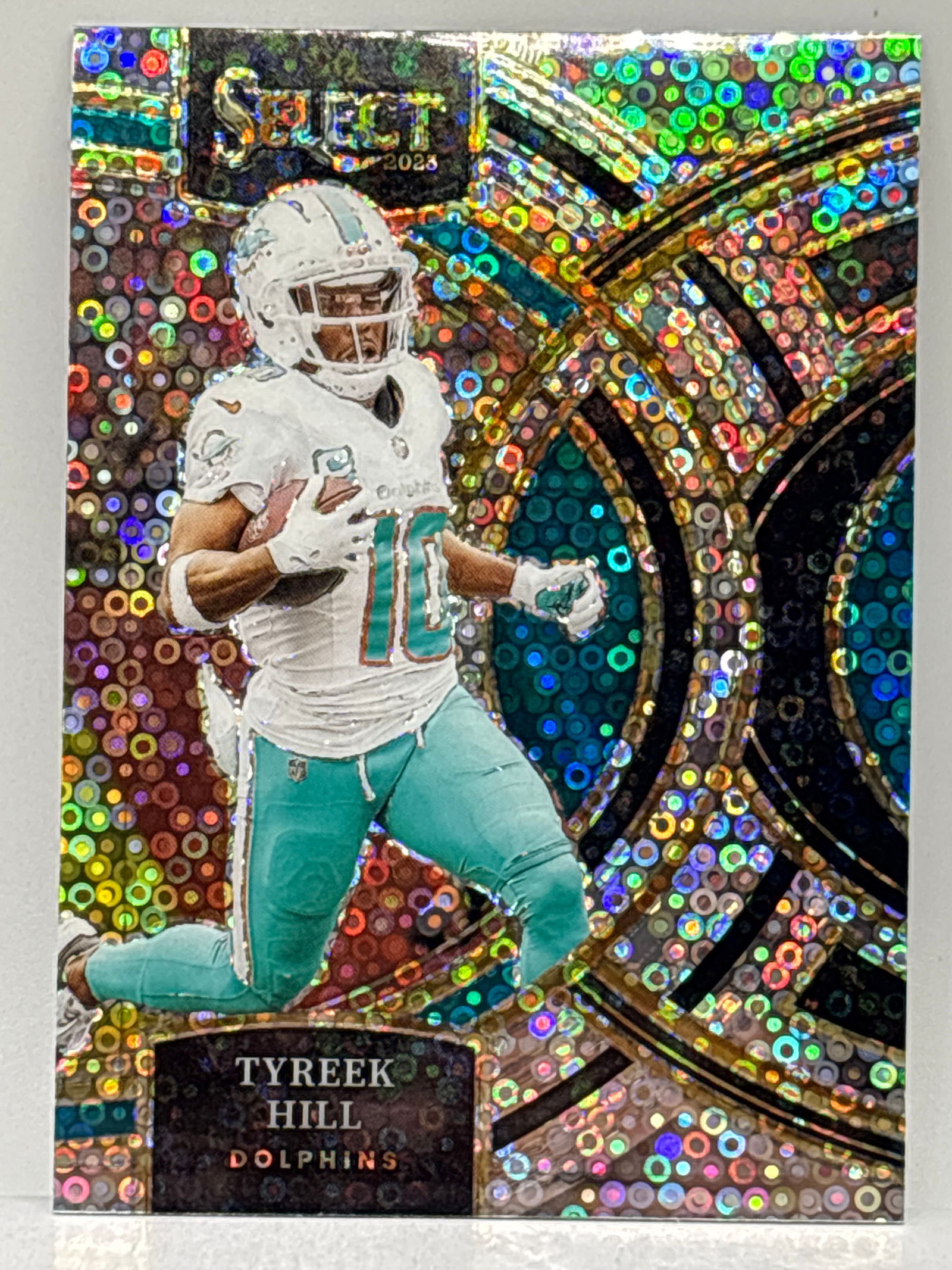2023 PANINI SELECT TYREEK HILL SILVER FAST BREAK PRIZM HOLO (1 of 2)