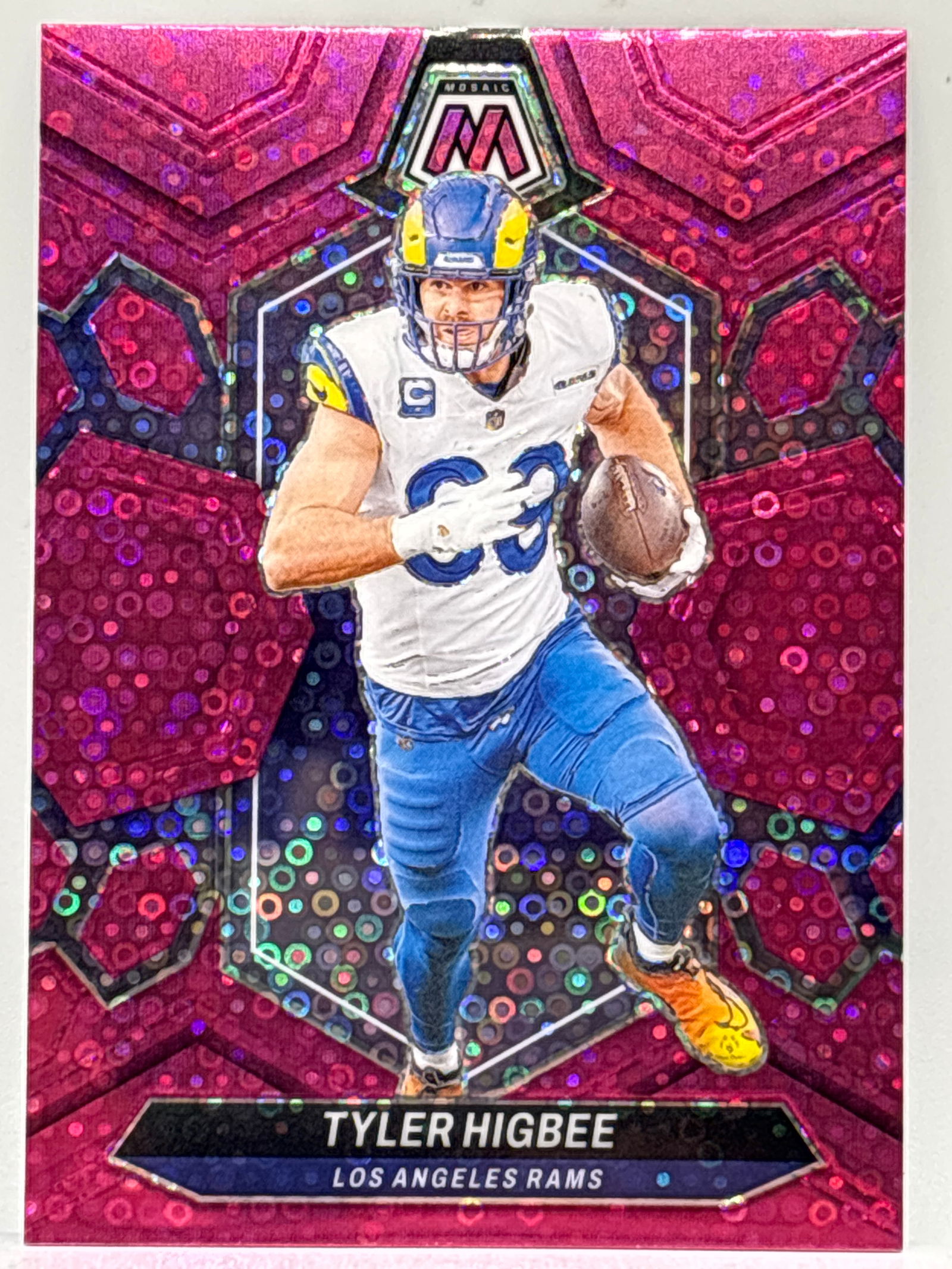 16/20!! 2024 PANINI MOSAIC TYLER HIGBEE PINK NO HUDDLE PRIZM HOLO SP (1 of 4)