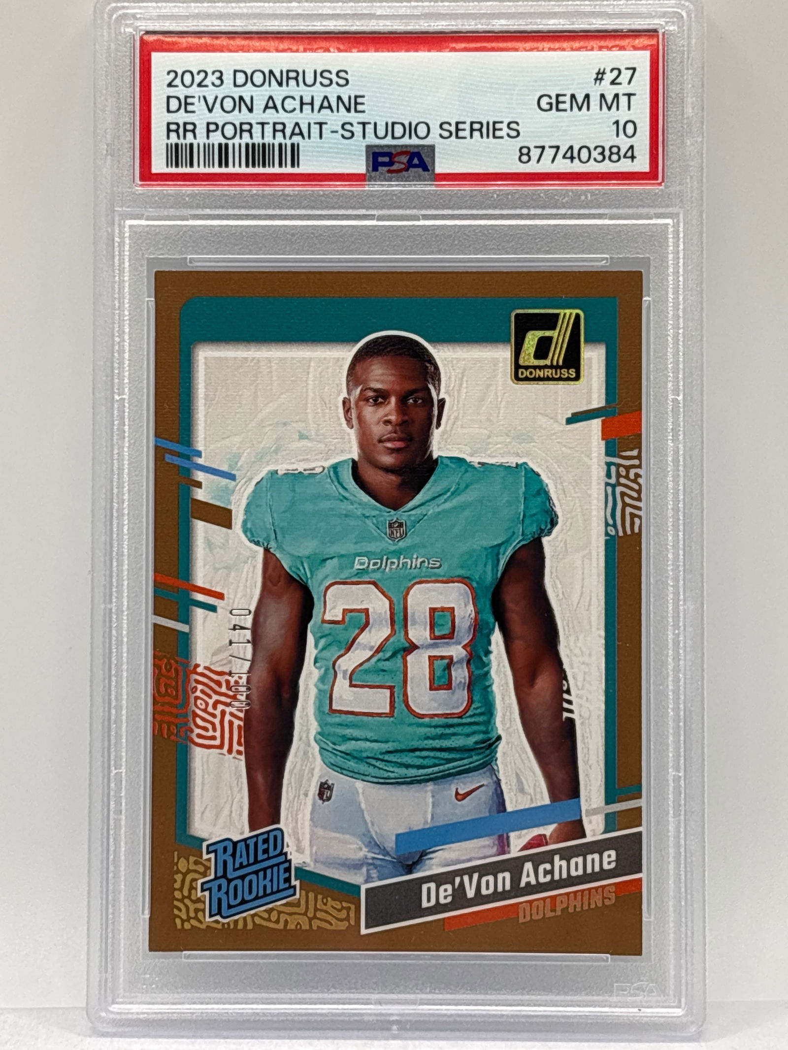 2023 PANINI DONRUSS DE’VON ACHANE RATED ROOKIE PORTRAIT STUDIO SERIES ROOKIE CARD PSA GEM MINT 10 (1 of 3)