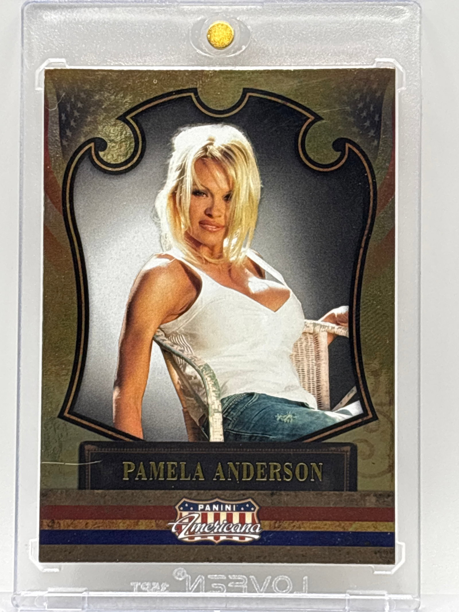2011 PANINI AMERICANA PAMELA ANDERSON #1 GOLD FOIL CARD: 2011 PANINI AMERICANA PAMELA ANDERSON #1 GOLD FOIL CARD