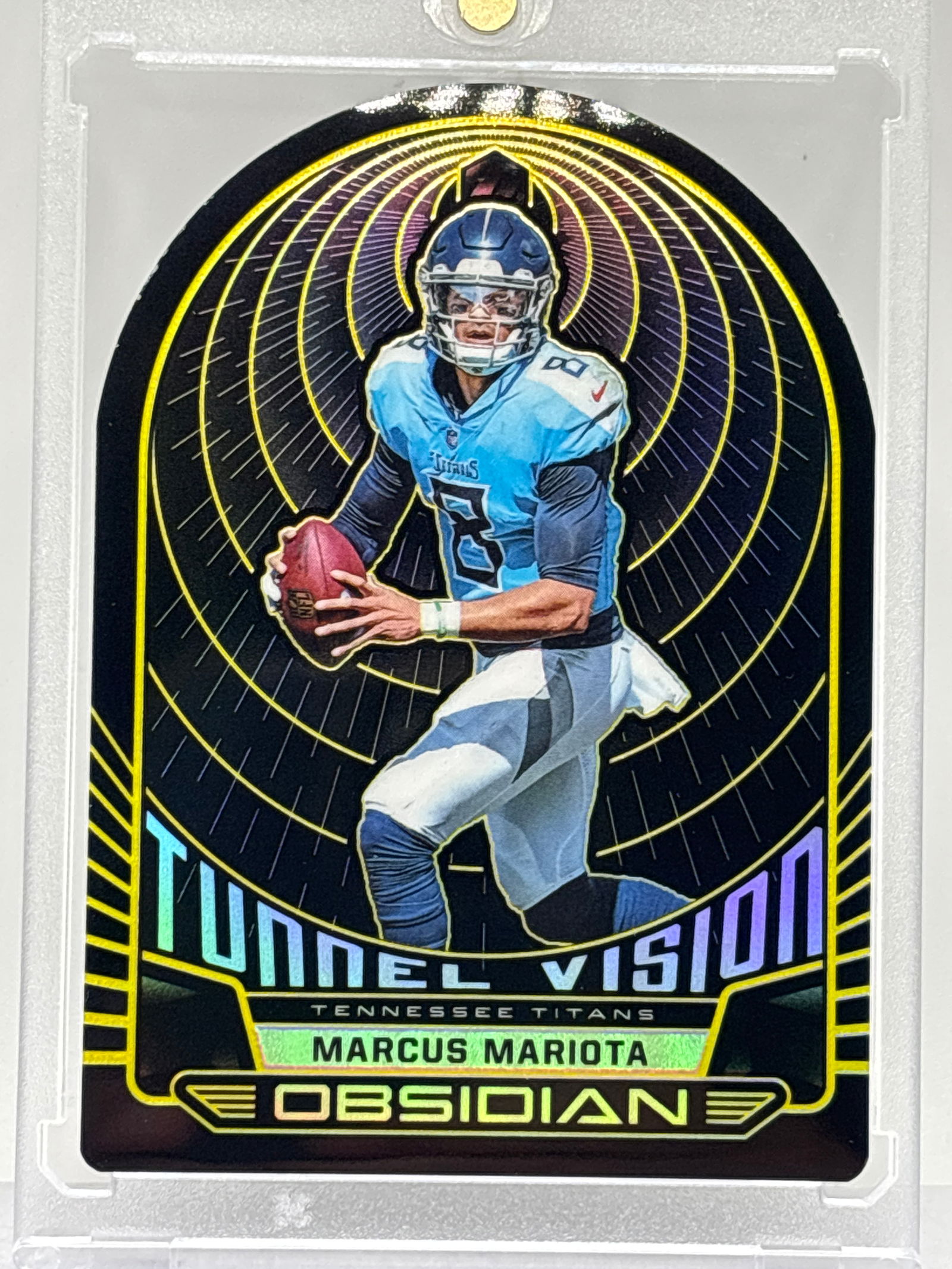 EXTREMELY RARE 1/10!! 2019 PANINI OBSIDIAN MARCUS MARIOTA BLACK TUNNEL VISION DIE-CUT INSERT (1 of 4)