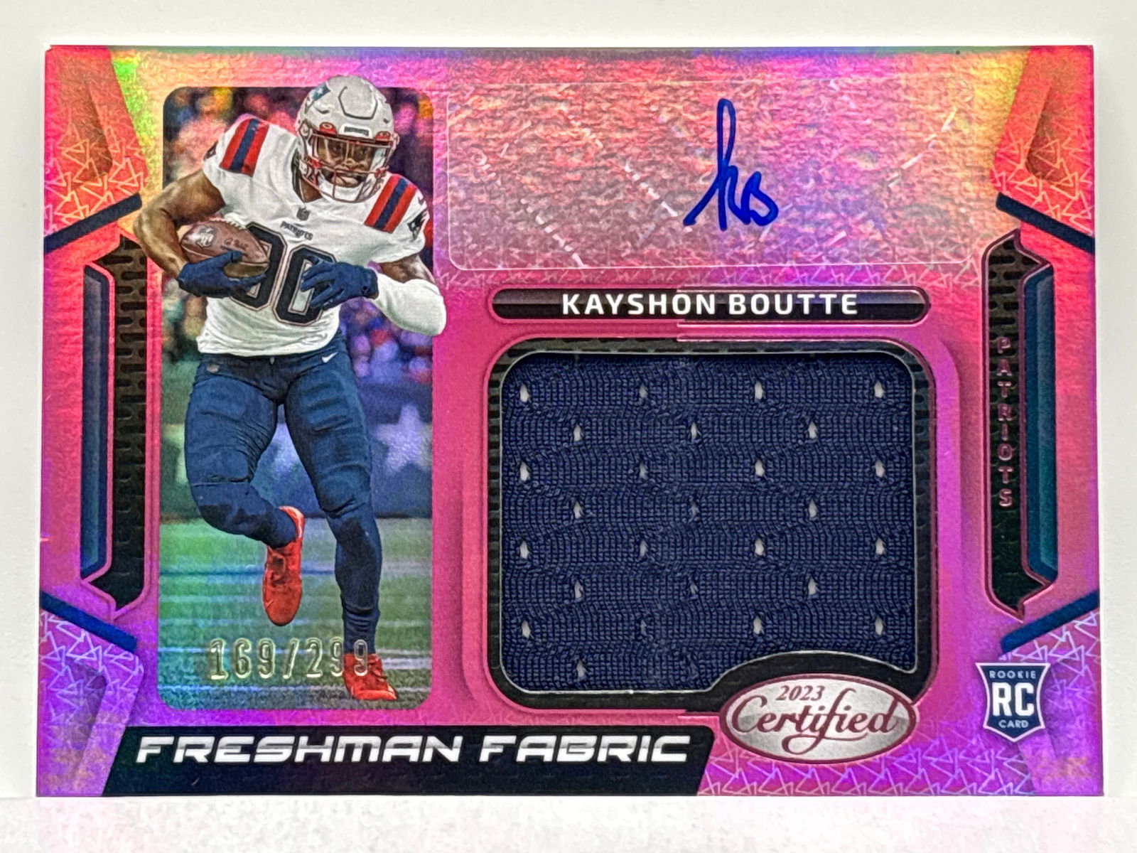 169/299!! 2023 PANINI CERTIFIED FRESHMAN FABRICS RPA KAYSHON BOUTTE PINK AUTHENTIC MEM AUTO PATCH RC (1 of 3)