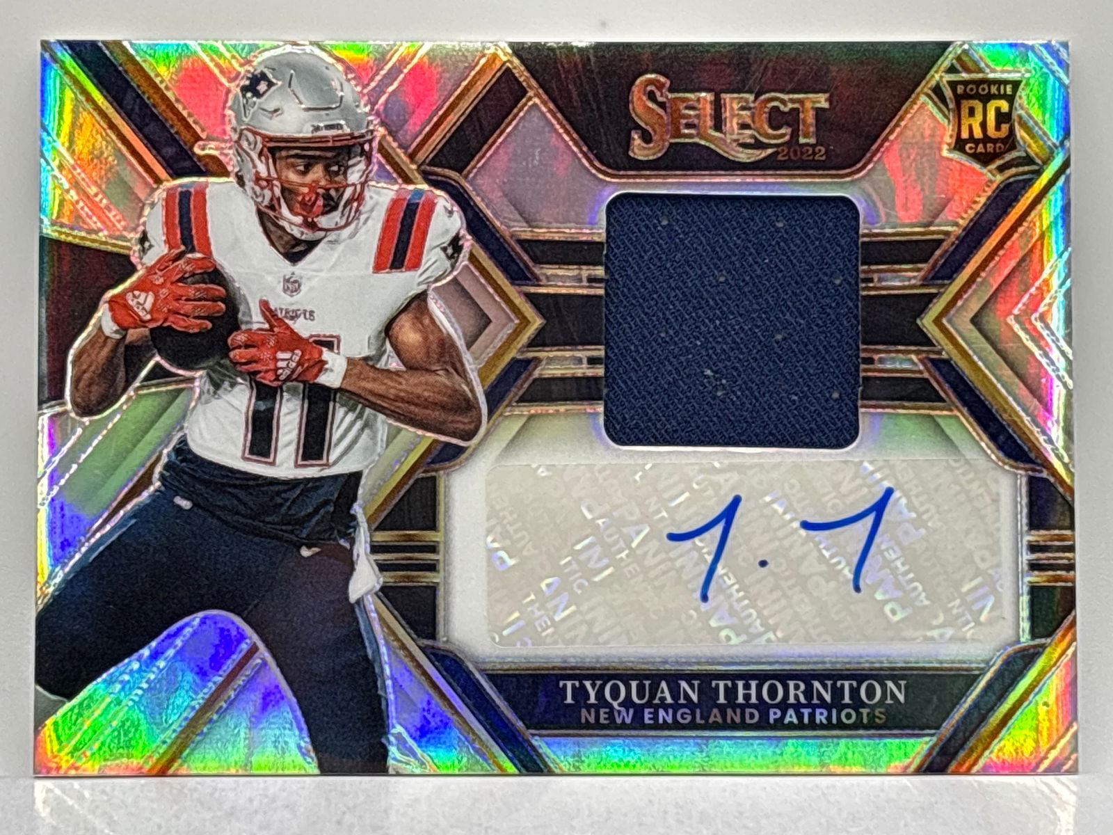 163/199!! 2022 PANINI SELECT RPA TYQUAN THORNTON AUTHENTIC MEMORABILIA AUTO ROOKIE PATCH PRIZM HOLO (1 of 3)
