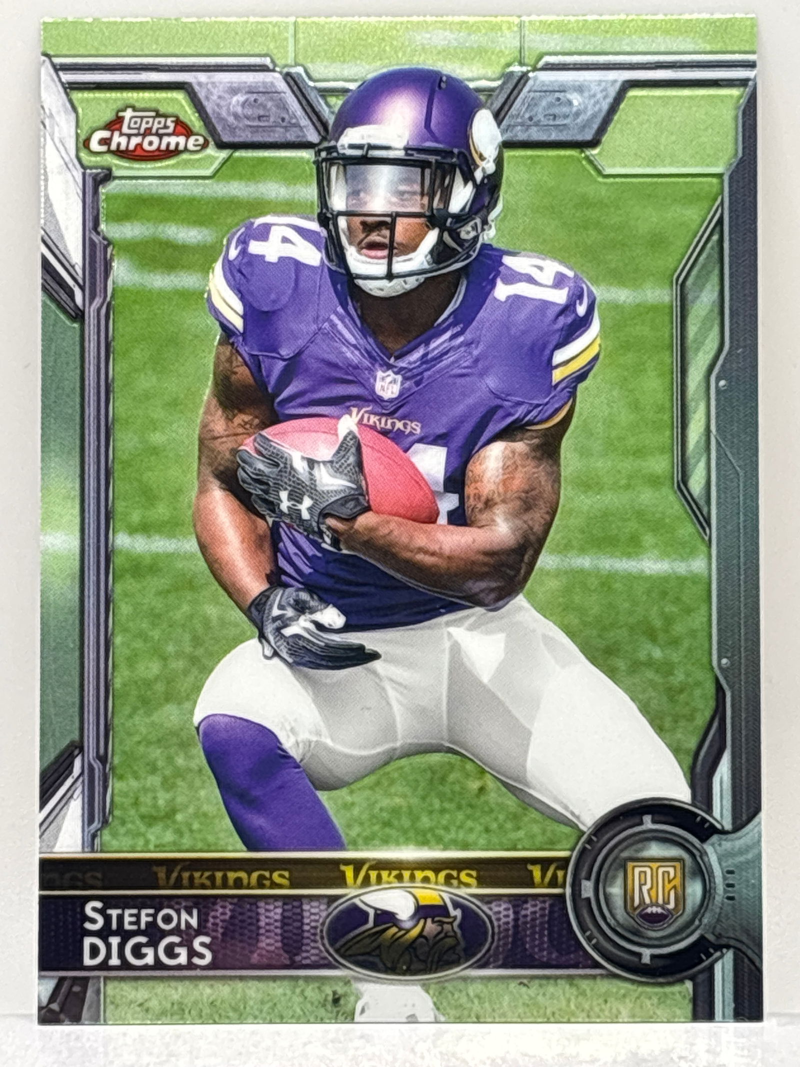 2015 TOPPS CHROME STEFON DIGGS ROOKIE CARD (1 of 2)