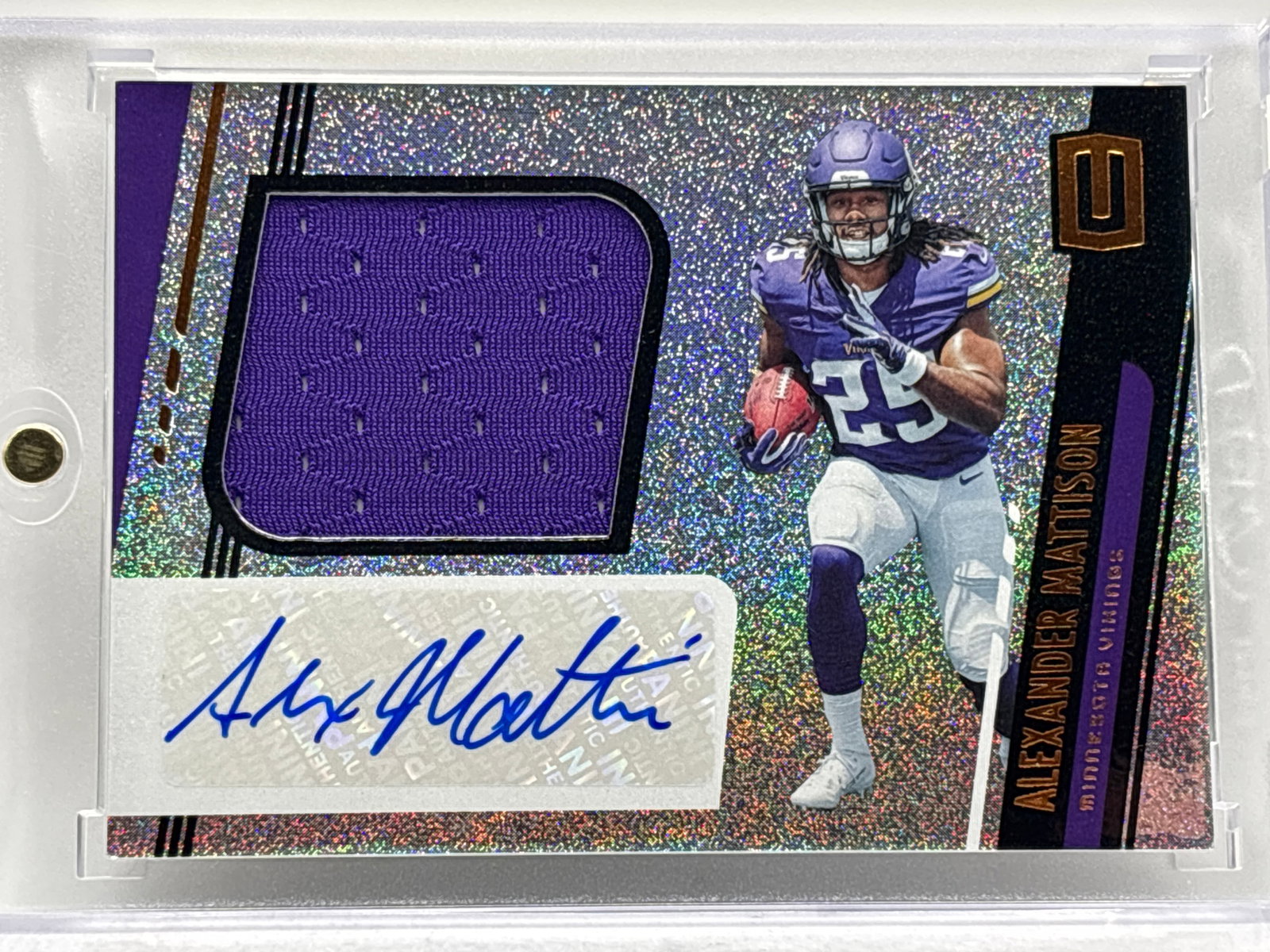 2019 PANINI UNPARALLELED ALEXANDER MATTISON AUTOGRAPHED PLAYER-WORN SPARKLES PATCH: THE HOBBY BOX