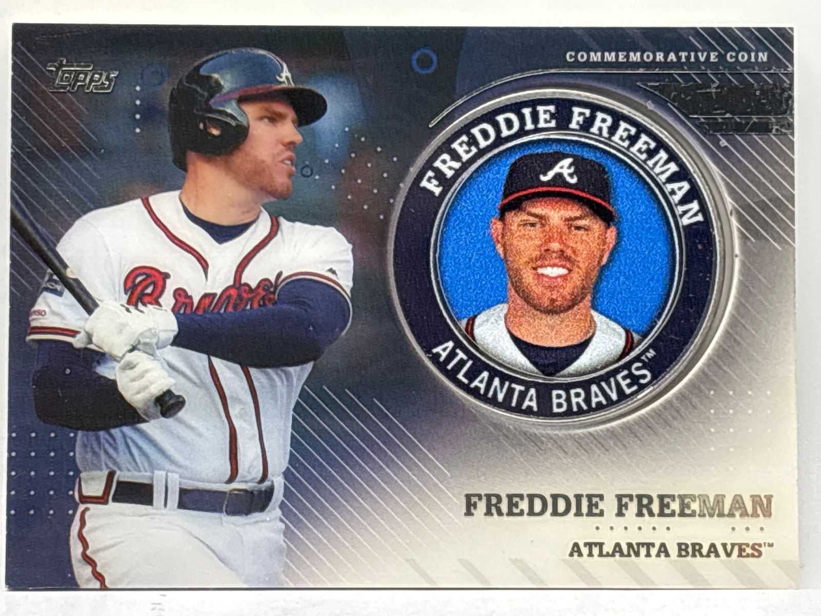 2020 TOPPS COMMEMORATIVE PLAYER MEDALLION FREDDIE FREEMAN INSERT (1 of 4)