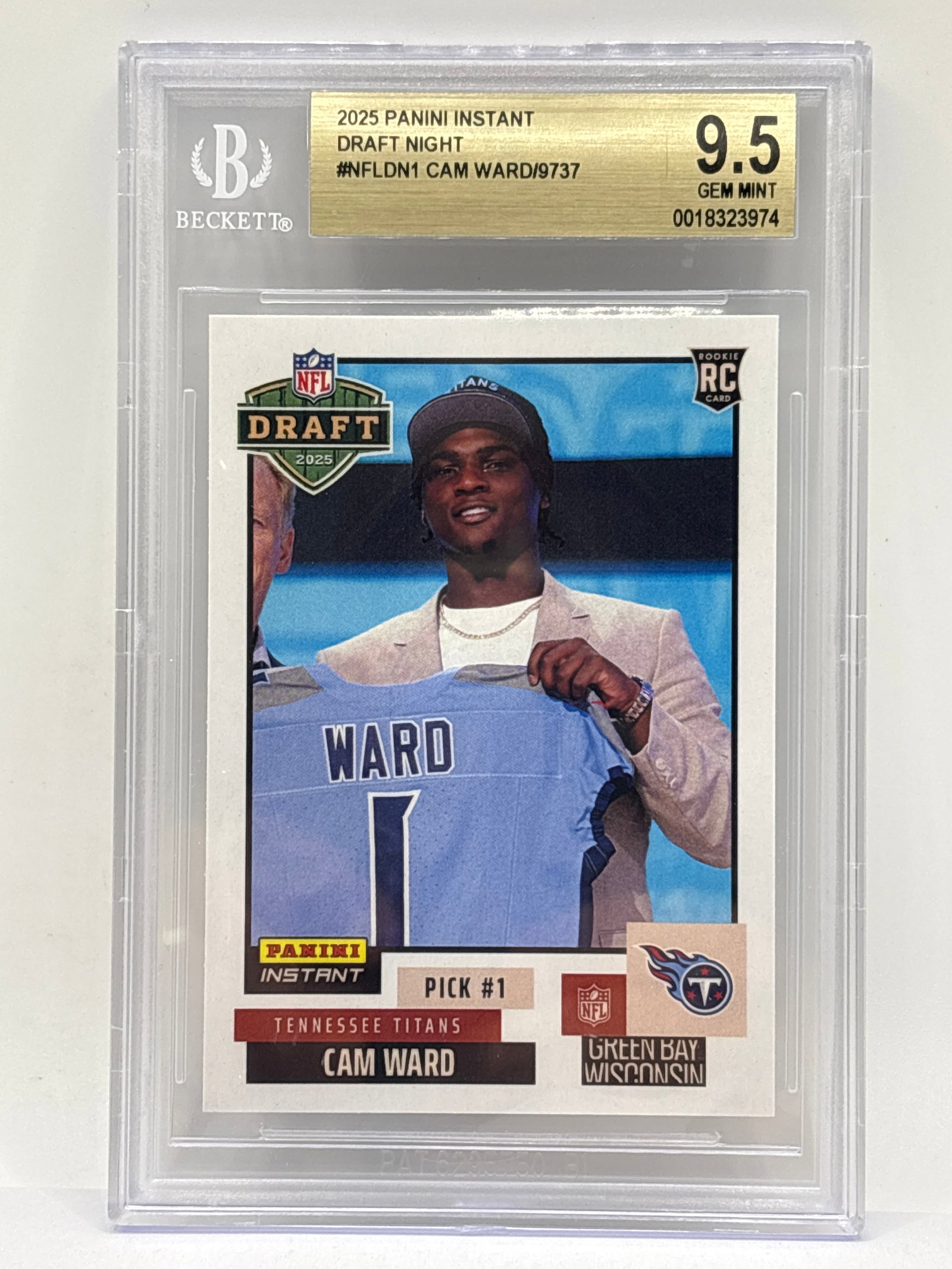 1 OF 9737 2025 PANINI INSTANT DRAFT NIGHT CAM WARD ROOKIE CARD GRADED BECKETT GEM MINT 9.5: THE HOBBY BOX
