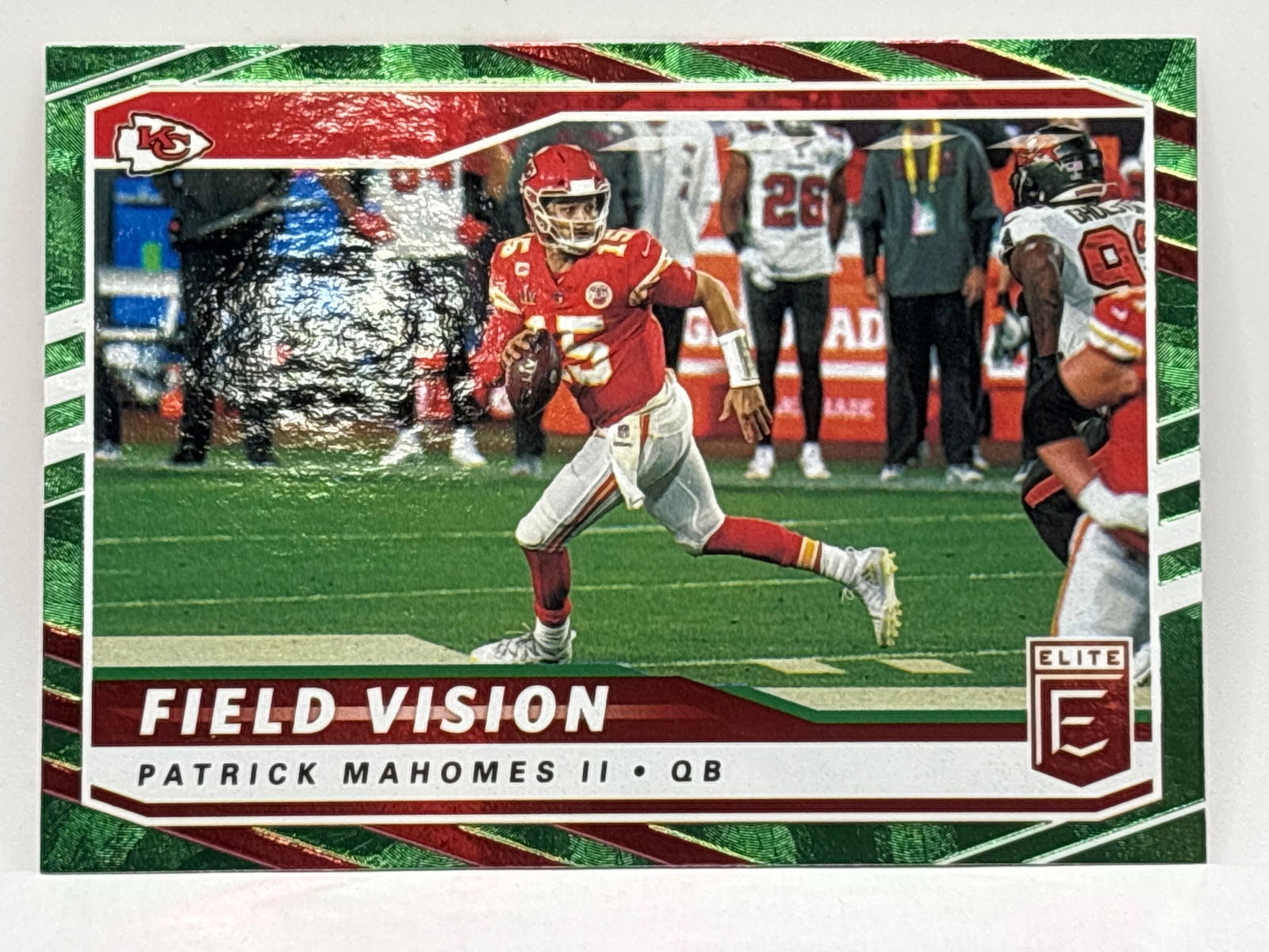 2021 PANINI DONRUSS ELITE PATRICK MAHOMES II GREEN FOIL FIELD VISION INSERT (1 of 3)